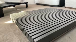 Mesa de Centro Moderna Minimalista de Aleación de Aluminio para Exteriores, Diseño Cuadrado Resistente, Resistente a los Rayos UV, Impermeable y Ligera para Uso en Patio - Product Image 2