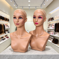 Tête de mannequin réaliste haut de gamme avec épaules pour présentation de perruques et vente en salon de beauté