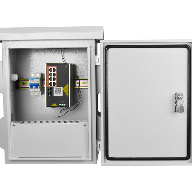 Outdoor Waterproof Industrial Switch Box With Circuit Breaker Cooling Fan