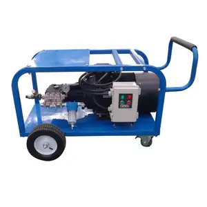 High speed jet pipe descaling Boiler inner wall cleaning tank car inner wall cleaning machine