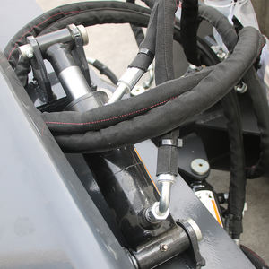 LandHonor SWDB-11-84W 6-weg hydraulische sneeuwploegblad 84 cm snijbreedte 30 graden hoek kniklader bouwmachines aanbouwdelen - Product Image 6