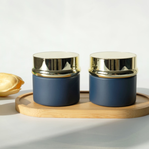 Envase Cosmético, Tarro de Vidrio Azul Esmerilado para Crema Facial con Tapa Dorada - Product Image 1