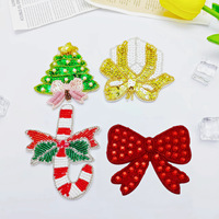 Patch brodé fait main avec sequins, motif sapin de Noël et nœud champagne, applique perlée pour la décoration de vêtements et sacs
