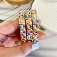 Bracciale Elastico alla Moda con Zirconi Colorati a Forma di Cuore, Set di Bracciali in Ottone di Alta Qualità Antiossidante per Donne
