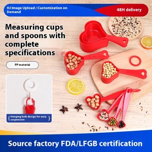 Taza medidora <span class=keywords><strong>de</strong></span> plástico en forma <span class=keywords><strong>de</strong></span> corazón y juego <span class=keywords><strong>de</strong></span> ocho piezas que incluye cuchara medidora, Escala <span class=keywords><strong>de</strong></span> <span class=keywords><strong>gramos</strong></span> para hornear, herramientas <span class=keywords><strong>de</strong></span> cocina para el hogar - Product Image 3