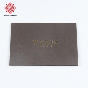 Tarjetas de Invitación y Felicitación de Papel Texturizado de Lujo con Logotipo en Relieve Dorado Personalizado - Product Image 1
