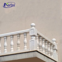 Balustrade de balcon en marbre élégant de style européen moderne garde-corps d'escalier en pierre sculptée à la main extérieur maison jardin hôpital décoratif