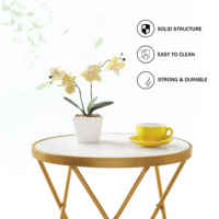 Table basse d'appoint de salon contemporaine de luxe avec cadre en métal doré et verre Offre Spéciale meubles de maison