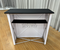 Table pliante blanche personnalisée pour photomaton de mariage ou événementiel