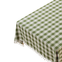 Nappe à carreaux nordiques aspect lin 140x260cm avec pompons, prête à être expédiée, pour décoration de ferme - Vente en gros