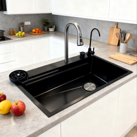 Évier de cuisine multifonctionnel en acier inoxydable à cuve unique, fait main, avec porte-couteaux et bec cascade