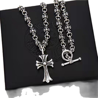 Collier Vintage Antique pour Homme, Chaîne de Clavicule Gothique Punk avec Pendentif Flamme, Croix et Cœur de Christ