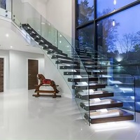 Villa moderne Escalier incurvé avec installation facile de la main courante en verre conception hélicoïdale/circulaire pour les appartements