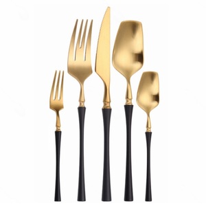 Ensemble de couverts décoratifs en métal courbé à la main pour la cuisine, ensemble de couverts en acier inoxydable, couteau, cuillère, fourchette et épandeur - Product Image 1