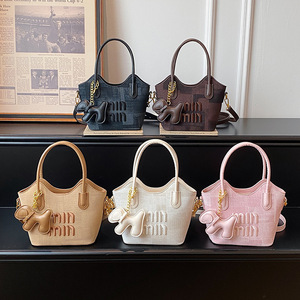 Nuevo bolso versátil, de alta gama, sencillo, adecuado tanto para el trabajo como para uso informal, para mujer, con diseño de correa para el hombro. - Product Image 1