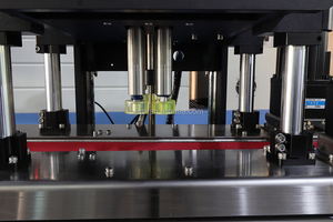 Machine à coudre pour couvercle de bouteille, avec contrôleur PLC, en plastique, pour lotions, - Product Image 4