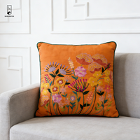 Housse de coussin en velours orange de luxe - Broderie florale colorée et bordure à passepoil - Housse de coussin décorative pour décoration bohème