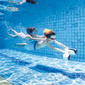 Scooter Subacuático con Soporte para Cámara de Acción, Motor Dual, Resistente al Agua hasta 40 m, para Deportes Acuáticos, Piscina, Buceo, Snorkel, Aventuras Marítimas - Product Image 3