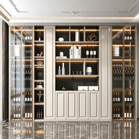 Meuble bar à vin de luxe autoportant avec portes vitrées, étagères éclairées et grand rangement pour spiritueux