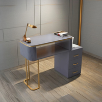 Table de manucure en fer de luxe Offre Spéciale bureau de magasin de manucure avec armoire de rangement Table à ongles personnalisée pour Salon atelier chambre centre commercial