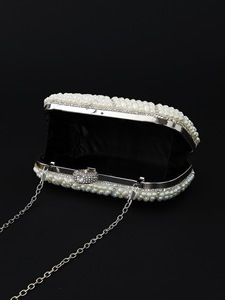 Nouvelle pochette de soirée pour femme, ornée de strass géométriques et de perles, avec chaîne, idéale pour mariage et événements. - Product Image 2