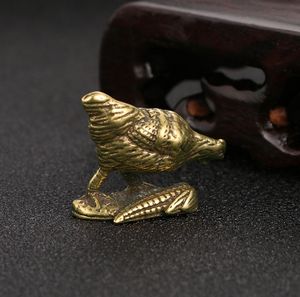 創造的なオンドリの装飾鶏のつつく米の装飾品干支鶏ブロンズ彫刻工芸品卸売 - Product Image 5