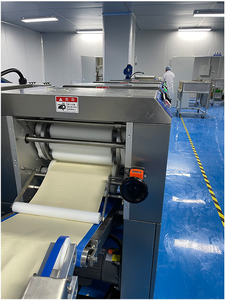 <span class=keywords><strong>Ligne</strong></span> <span class=keywords><strong>de</strong></span> production <span class=keywords><strong>de</strong></span> pâte feuilletée à grande échelle La <span class=keywords><strong>ligne</strong></span> <span class=keywords><strong>de</strong></span> stratification <span class=keywords><strong>de</strong></span> pâte entièrement automatique pour l'usine alimentaire peut être personnalisée - Product Image 2