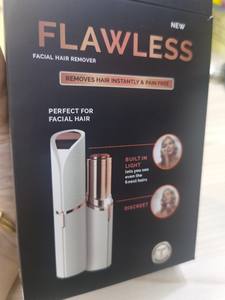 Couteau de coupe des <span class=keywords><strong>sourcils</strong></span> pour dames rechargeable automatique rasoir <span class=keywords><strong>appareil</strong></span> d'<span class=keywords><strong>épilation</strong></span> lavable domestique avec caractéristiques d'application de voiture - Product Image 2