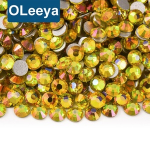 Cristales de Estrás al por Mayor de Fábrica OLeeya, Color Amarillo, Parte Posterior Plana, Sin Fijación en Caliente, Fijación en Frío para Accesorios de Ropa - Product Image 1
