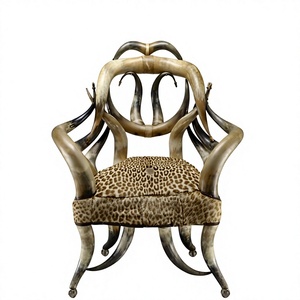 Chaise en corne de buffle faite à la main, design rustique naturel, durable, décoration d'intérieur, siège artistique, mobilier sculptural - Product Image 1