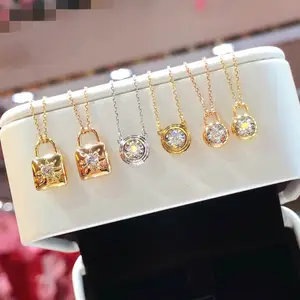 Mode Mewah Murni 18K Emas Dapat Digadaikan 0,1ct Berlian Liontin Kalung Wanita Wanita Pertunangan Pengantin Pernikahan Perhiasan Bagus