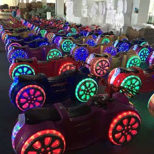 Voiture tamponneuse commerciale d'extérieur pour enfants, moto électrique à pédales 280W 12V, 5 passagers, 1 joueur, en fibre de verre et PVC, pour parc d'attractions - Product Image 6