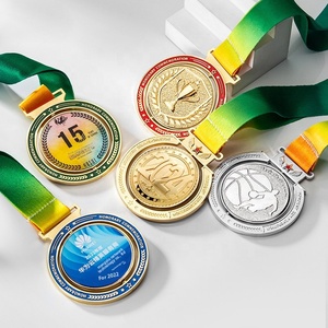Médailles en métal électroplaqué sur mesure, plaques de championnat personnalisées, marathon, basketball, football, badminton, événements sportifs - Product Image 2
