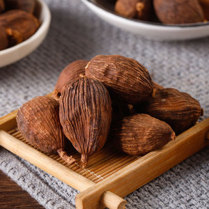 Graines <span class=keywords><strong>de</strong></span> cardamome noire séchées brutes <span class=keywords><strong>de</strong></span> qualité supérieure en gros, herbe aromatique spéciale, granulés <span class=keywords><strong>d</strong></span>'huile conservés, similaire au poivre et à la cannelle - Product Image 2