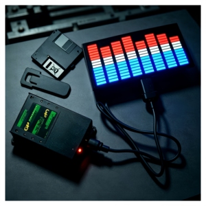 <span class=keywords><strong>Autocollant</strong></span> de <span class=keywords><strong>voiture</strong></span> EL avec flash activé par le son. Synchronise avec la musique de l'autoradio. La synchronisation son-licht transforme votre verre en spectacle de lumière dynamique - Product Image 1