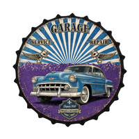 Plaques murales métalliques vintage style garage, avec motifs bouchons de bouteille et voitures classiques, pour décoration murale de Man Cave, atelier automobile, bar, et panneaux métalliques rétro, ainsi que plateaux en étain personnalisables.