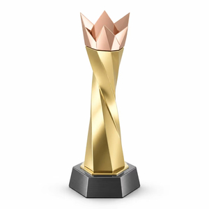 Trofeo Piramidal de Metal Pulido Summit con Diseño de Escultura Artística, Tema de Amor, Trofeo de Premio Personalizado - Product Image 1