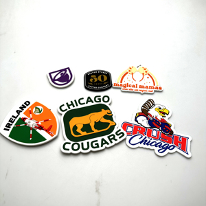 Étiquette ronde de logo en caoutchouc de silicone de marque de vêtements personnalisée en PVC souple 3D en relief - Product Image 4