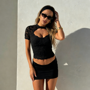 Camiseta de manga corta con cuello cuadrado y encaje para mujer, ajustada, informal, básica, de moda, para verano, estilo urbano - Product Image 4