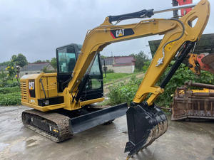 Miniexcavadora 305.5E2 de 5.5 Toneladas, 95% Nueva, con Martillo Hidráulico y Tubería, en Venta, 2023 - Product Image 2