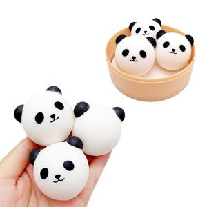 Jouet anti-stress personnalisé - Panda réaliste en forme de boulette vapeur, jouet Mochi créatif à rebond lent et compressible - Product Image 6