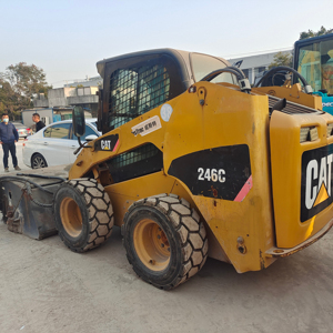 لودر انزلاقي كاتربيلر <span class=keywords><strong>CAT</strong></span> 246C مستعمل عالي الجودة ورخيص، يعمل بكفاءة مثالية، محرك كاتربيلر، حمولة مقدرة 3400 كجم، منشأ أمريكي - Product Image 6