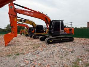 Hitachi ZX210 Used Medium Excavator with Strong Digging Force Reinforced <b>Boom</b> Arm for Road Construction & Demolition in Stock - Product Image 3