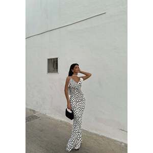 Robe blanche à pois Larina, élégante, modeste, style de bureau, taille XL, col carré, manches bouffantes, longueur au sol, options de longueur au genou - Product Image 6