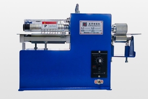 Máquina Cortadora de Correas Automática Hidráulica Pequeña para PVC y Silicona, con Bomba de Alta Velocidad para Componentes de Motor de Cuero y Plástico - Product Image 3