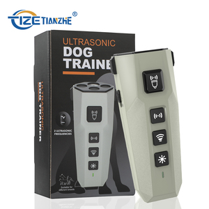 Ahuyentador de perros ultrasónico con luz LED Antiladridos potente para exteriores TIZE para entrenamiento - Product Image 6