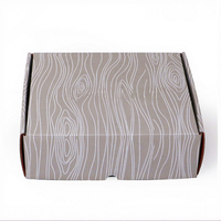 Boîte d'expédition à rabat en carton gris grain de bois personnalisée Dr. Box avec estampage, ruban rose et doublure rouge pour emballage cadeau et alimentaire