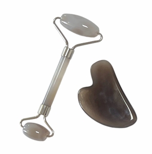 Ensembles de rouleaux de gua sha et de jade en agate grise - Product Image 3