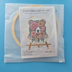 Kit de Broderie XIXI Ours et Fleurs, Matériel Coton Polyester Fait Main, Nouveau Produit Transfrontalier, Broderie Anglaise, Compétences en Broderie - Product Image 5