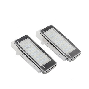 Car Styling LED della Targa di immatricolazione Della Lampada Della Luce PER Renault Espace MK4 Scenic MK2 Laguna 2 Dacia Duster Lodgy <span class=keywords><strong>Logan</strong></span> <span class=keywords><strong>MCV</strong></span> III - Product Image 1